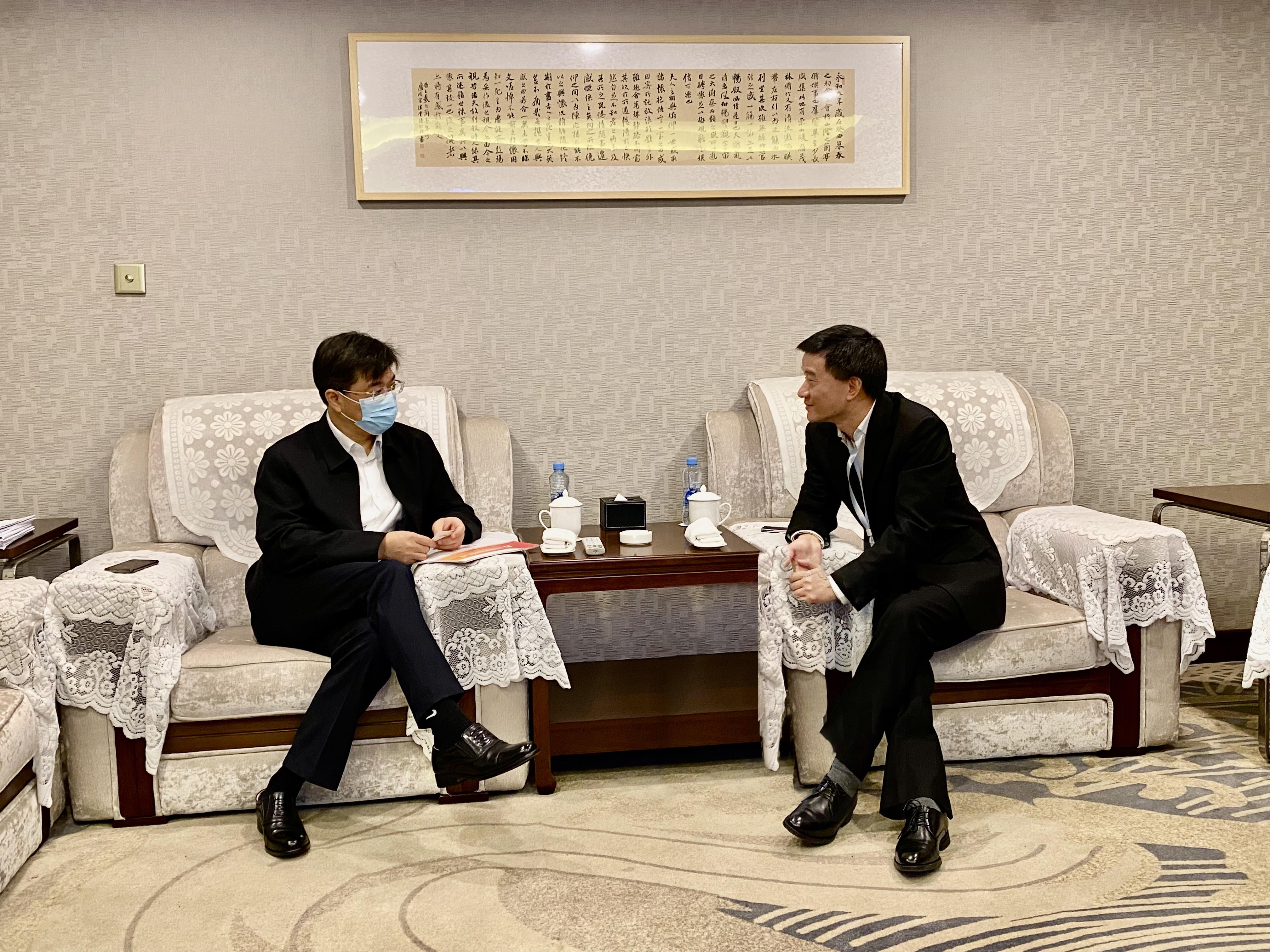 徐豐賢董事長(cháng)應邀參加2021年鷹潭市城建交通領(lǐng)域項目推介會(huì )