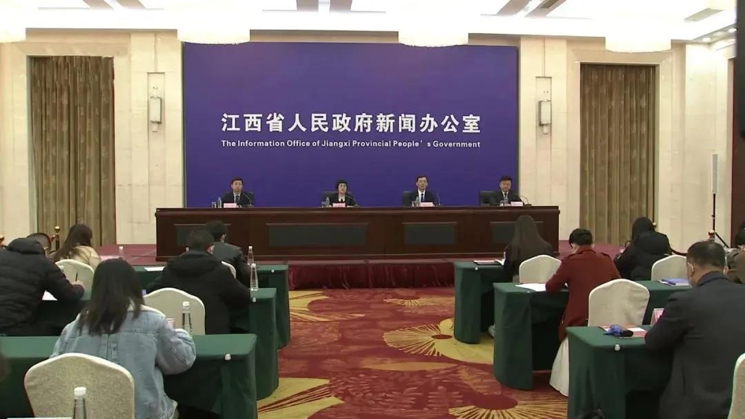 華同控股榮登2021江西民營(yíng)企業(yè)100強第18位
